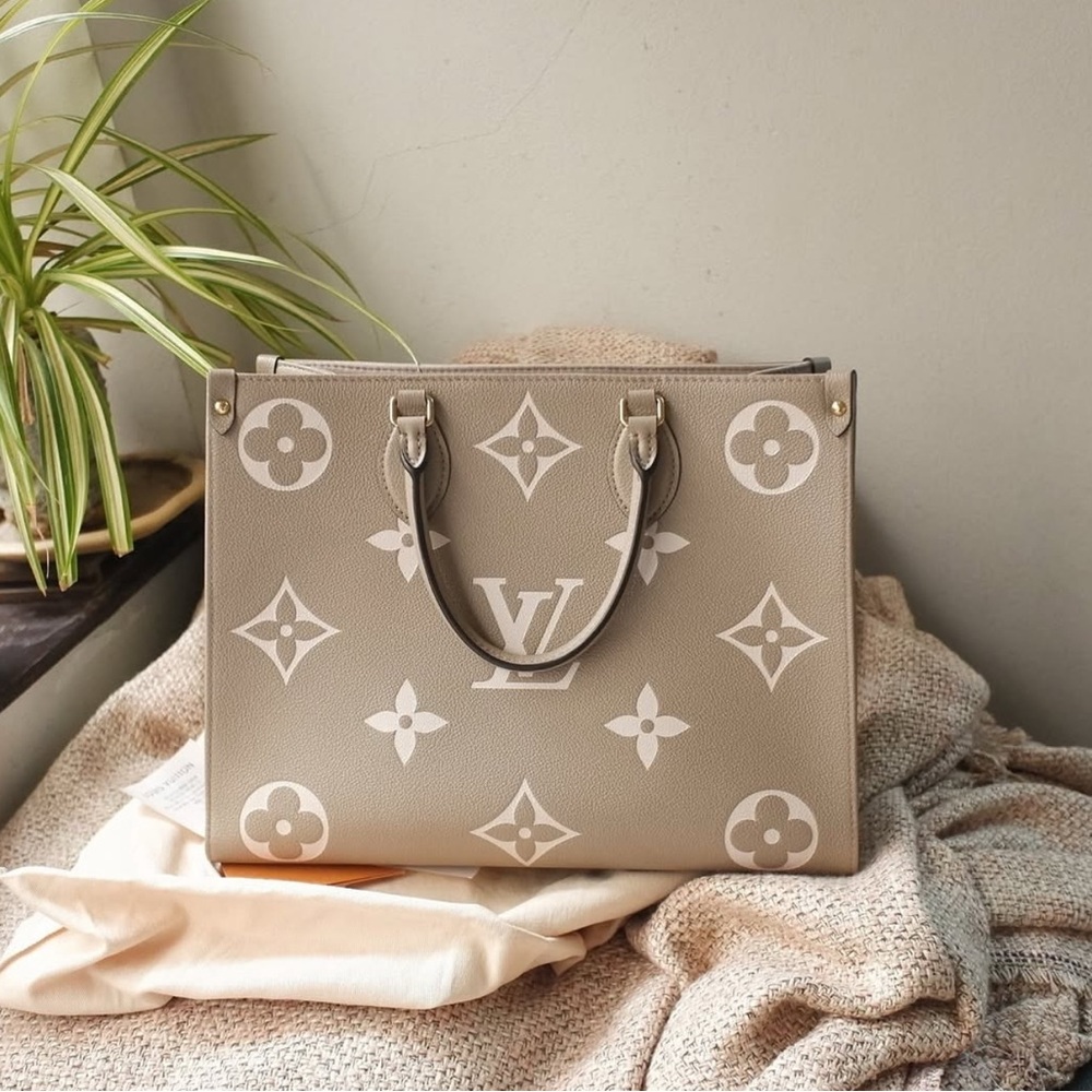 Louis Vuitton On The Go MM